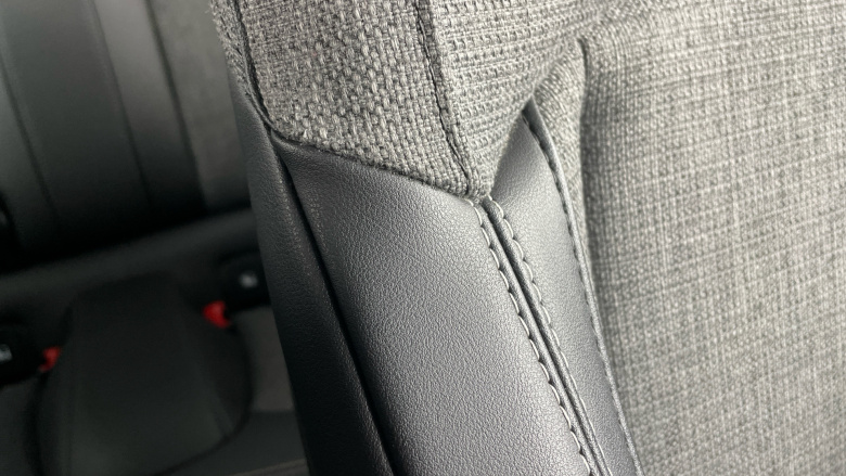 MINI Hatchback 135kW Cooper S Level 2 33kWh 3dr Auto Electric Hatchback